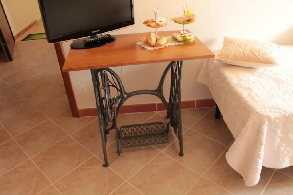 Bed and Breakfast Su Rosariu Florinas Bed & Breakfast