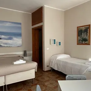 https://cleo-orchidea.riccione-hotels.org